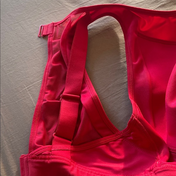 FABLETICS red sports bra - Picture 11 of 11